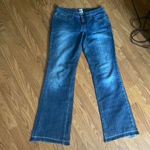 Straight leg woman blue jeans